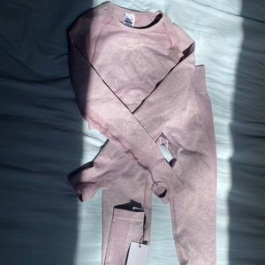 GYMSHARK LILAC WORKOUT SET
